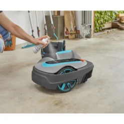 Huoltosarja Gardena robottiruohonleikkurille