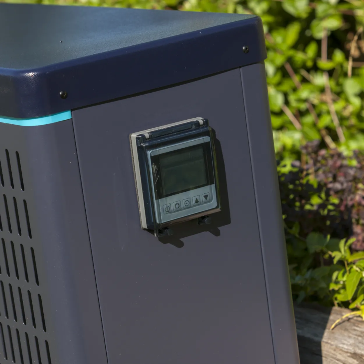 Invertterilämpöpumppu Swim & Fun uima-altaalle 14, 15 kW Wi-Fi-ohjauksella