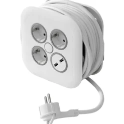 Jatkojohtokela Airam 3-osaa 2USB-A 7m 3X16A, 2USB 2,4A H05VV-F 3G1,5mm, IP20