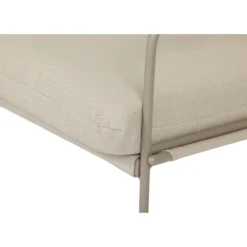 Lounge-tuolit pöydällä Envy
