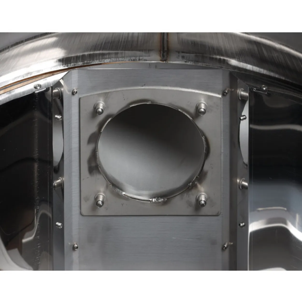 Pata Parra PP80S sisäkäyttöön, suora savulähtö (taakse)